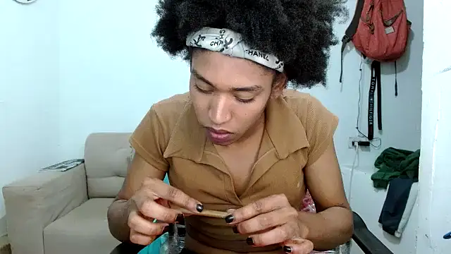 angelamarie1 online show from 11-30-25, 11:05