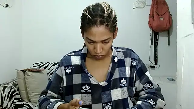 angelamarie1 online show from 01-05-26, 06:22