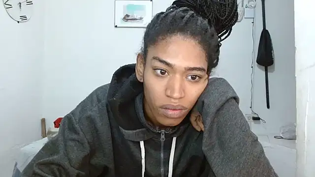 Snapshot of angelamarie1 chatting on 07-16-26, 10:18 angelamarie1 online show from 07-16-26, 10:18