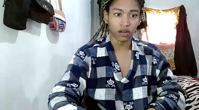 Snapshot of angelamarie1 chatting on 02-25-25, 05:19 angelamarie1 online show from 02-25-25, 05:19