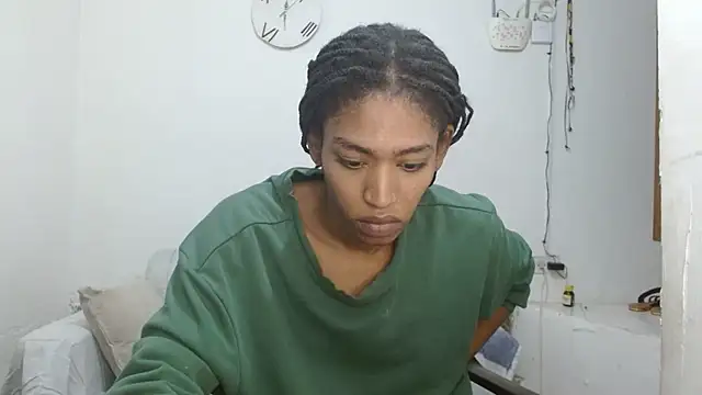 Snapshot of angelamarie1 chatting on 06-18-26, 03:28 angelamarie1 online show from 06-18-26, 03:28