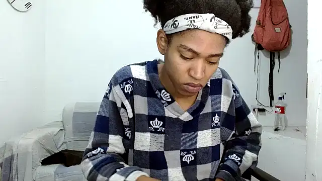 angelamarie1 online show from 10-28-25, 09:30