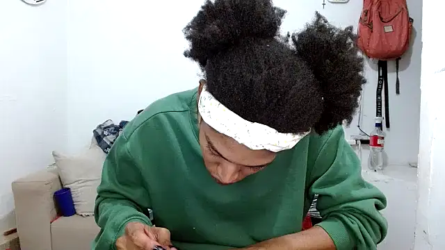 angelamarie1 online show from 11-25-25, 12:49