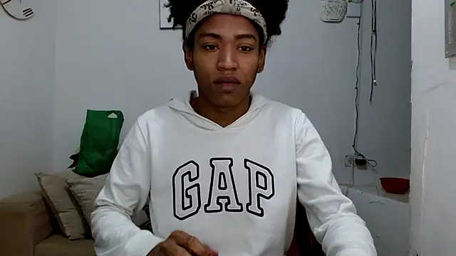 angelamarie1 online show from 03-12-26, 11:47