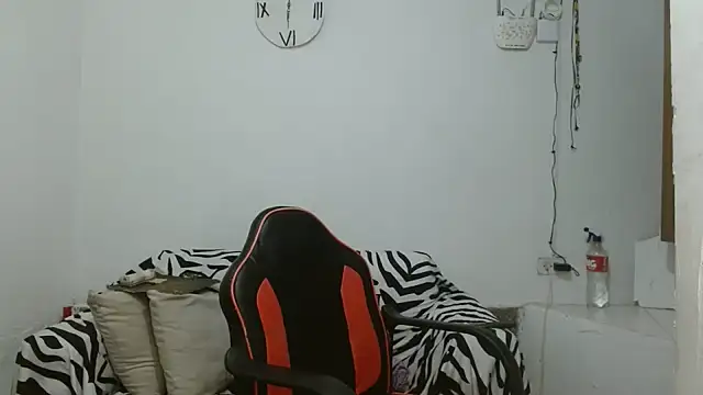 angelamarie1 online show from 05-21-26, 12:02