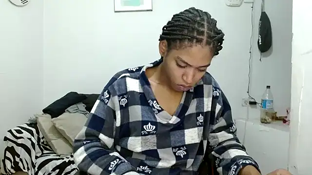 angelamarie1 online show from 04-10-26, 12:12