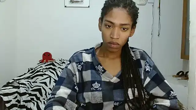 Snapshot of angelamarie1 chatting on 06-29-26, 11:21 angelamarie1 online show from 06-29-26, 11:21