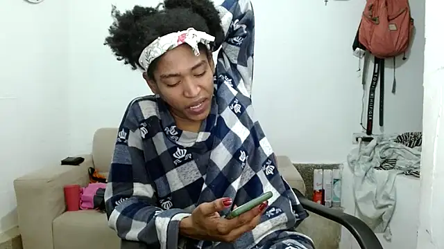 angelamarie1 online show from 11-19-25, 09:42