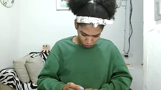 angelamarie1 online show from 02-06-26, 12:01