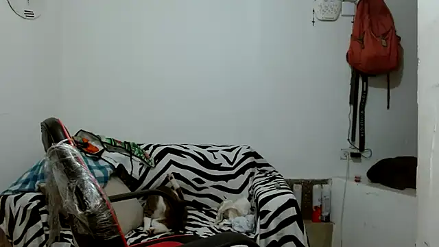 angelamarie1 online show from 12-20-25, 11:57