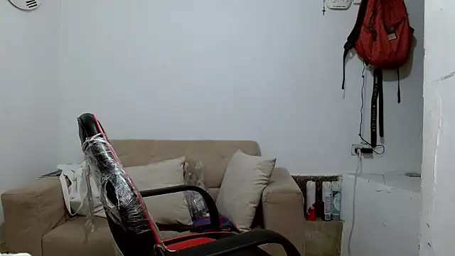 angelamarie1 online show from 11-30-25, 08:26