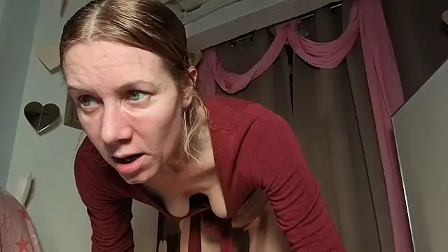 Lola Belgium online show from 02-28-26, 07:52