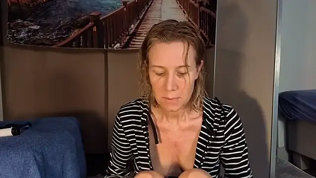Snapshot of Lola_Belgium chatting on 06-16-26, 06:35 Lola Belgium online show from 06-16-26, 06:35