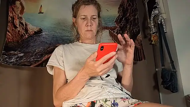Snapshot of Lola_Belgium chatting on 06-24-26, 04:44 Lola Belgium online show from 06-24-26, 04:44