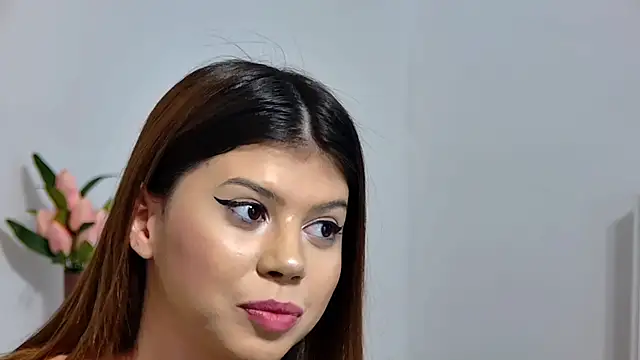 Sierra Halle online show from 03-20-25, 02:40