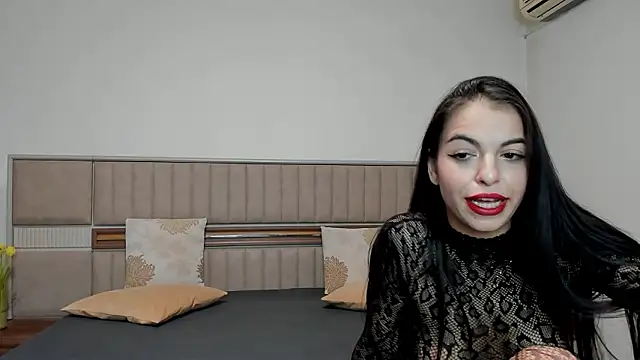 Sierra Halle online show from 02-12-26, 09:47