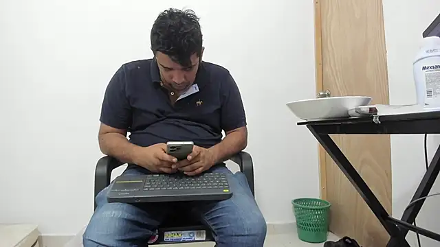 isearchcompany online show from 11-30-25, 07:36