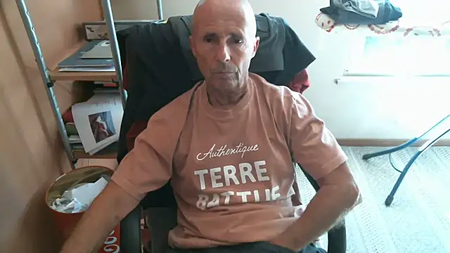 olibrius71 online show from 10-07-25, 11:44