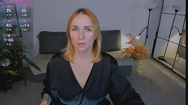 Karinella x online show from 11-15-25, 09:41