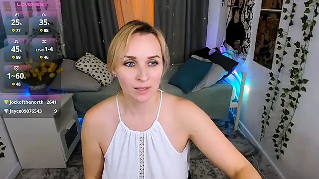 Karinella x online show from 03-22-25, 12:17