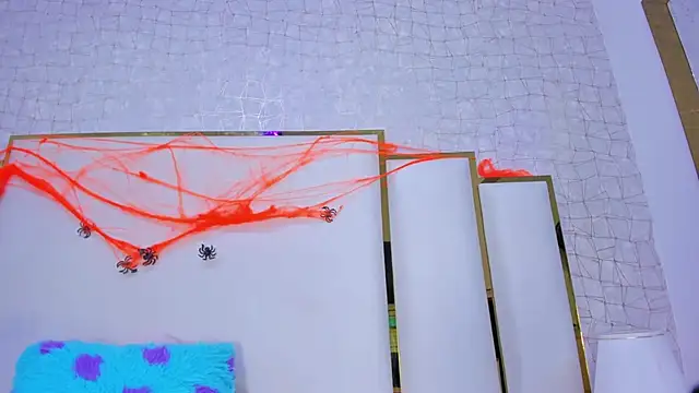 paola rodriguez online show from 10-31-25, 10:34