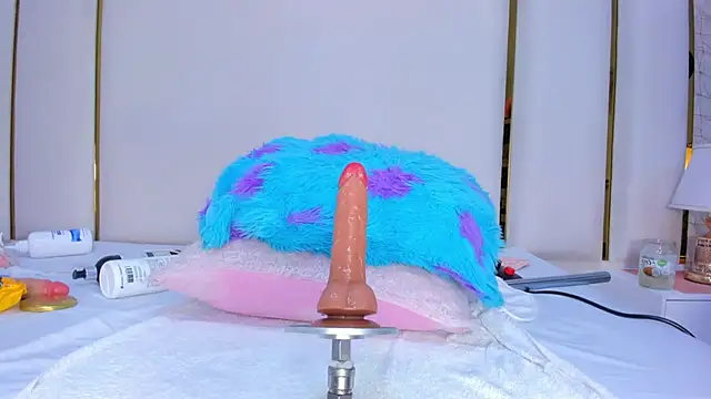 paola rodriguez online show from 11-25-25, 02:17