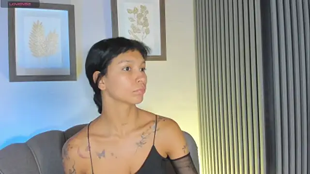 LauraAristizabal online show from 11-02-25, 12:32