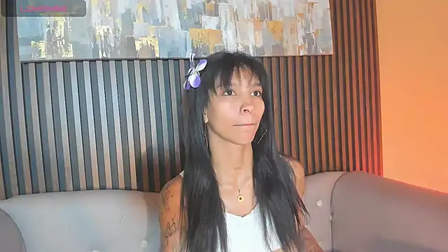 LauraAristizabal online show from 10-03-25, 12:28