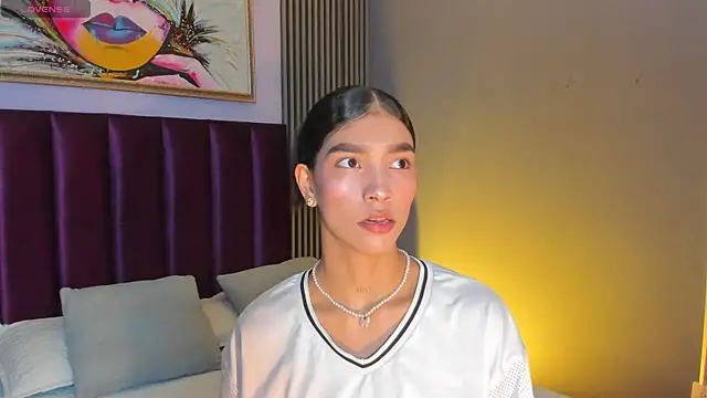 LauraAristizabal online show from 05-21-26, 11:51