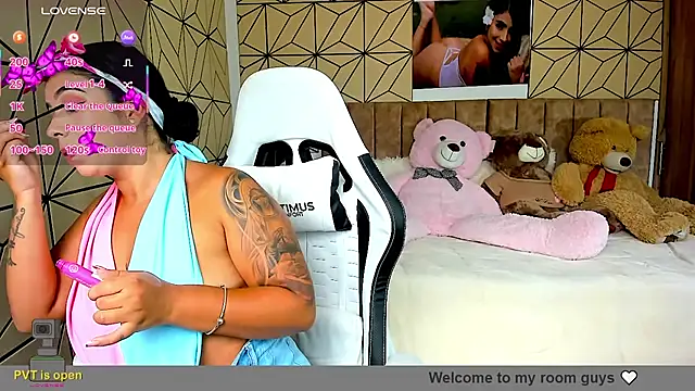 vane lopez  online show from 11-08-25, 06:33