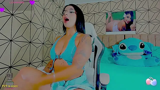 vane lopez  online show from 03-18-26, 07:59