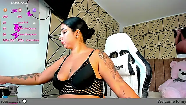 vane lopez  online show from 11-12-25, 06:34