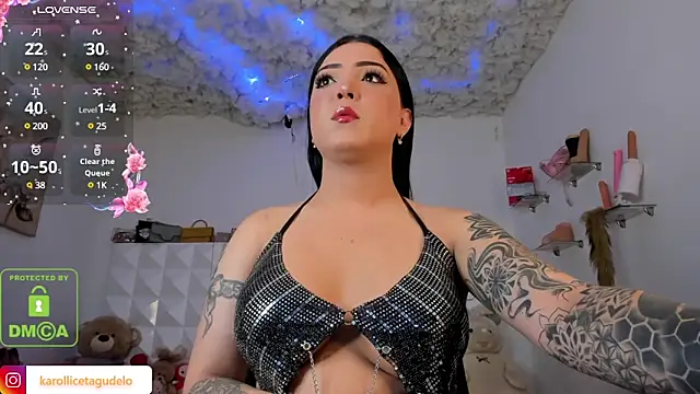 Snapshot of Karol_Green_Motorcycle chatting on 01-07-25, 07:52 Karol Green Motorcycle online show from 01-07-25, 07:52