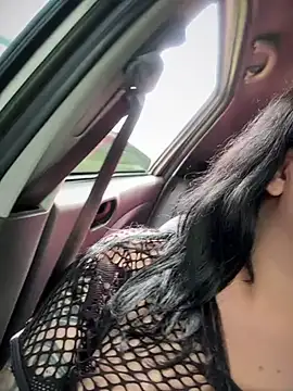 Snapshot of Karol_Green_Motorcycle chatting on 03-15-25, 03:48 Karol Green Motorcycle online show from 03-15-25, 03:48