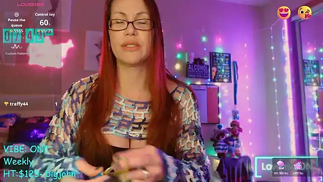 EmmaIsHere online show from 12-20-25, 02:42