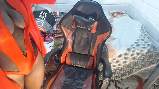 sexyjustin202 online show from 10-01-25, 10:46