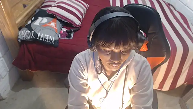 sexyjustin202 online show from 10-12-25, 02:35