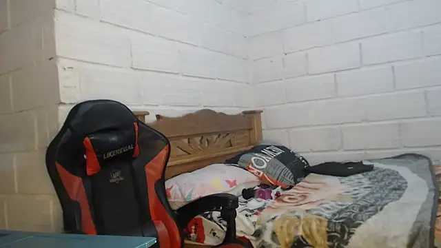 sexyjustin202 online show from 09-21-25, 10:26