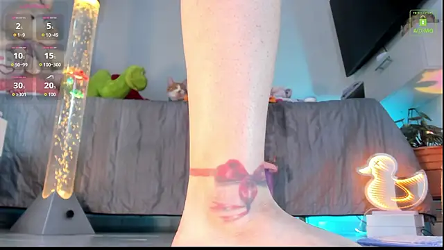 miaa-lee online show from 11-21-25, 01:59