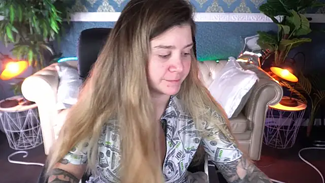 Snapshot of AmellyMilly chatting on 02-24-26, 07:48 AmellyMilly online show from 02-24-26, 07:48