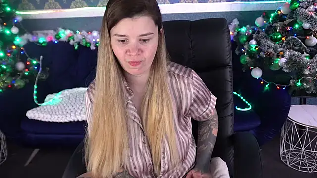 AmellyMilly online show from 12-14-25, 08:09