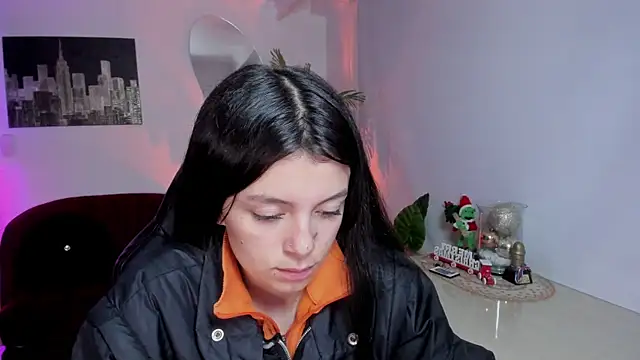 Meghan320 online show from 12-20-25, 11:46