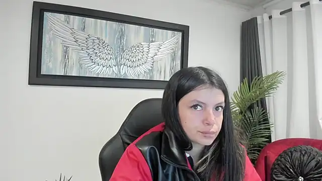 Snapshot of Meghan320 chatting on 05-09-26, 03:10 Meghan320 online show from 05-09-26, 03:10