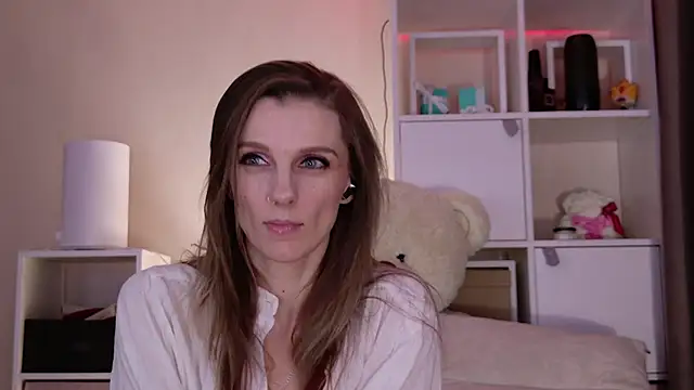 Karamelsw  online show from 03-18-26, 09:04