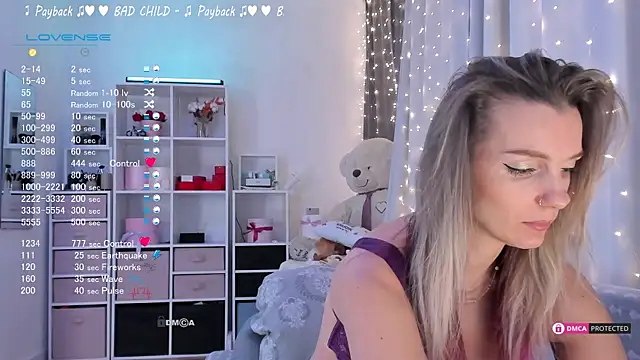 Snapshot of Karamelsw_ chatting on 02-21-25, 12:05 Karamelsw  online show from 02-21-25, 12:05
