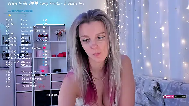 Snapshot of Karamelsw_ chatting on 02-11-25, 12:17 Karamelsw  online show from 02-11-25, 12:17