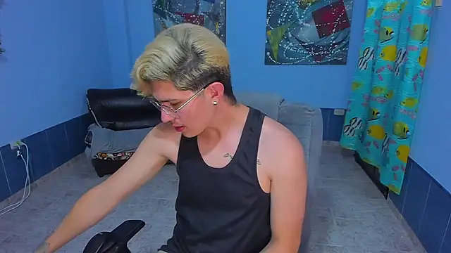 patrik 027 online show from 11-23-25, 07:29