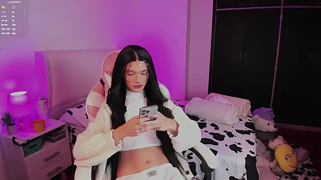 Ainhoads online show from 10-30-25, 04:04