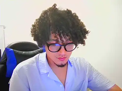 ThomasDaddybigcock online show from 03-27-26, 02:09