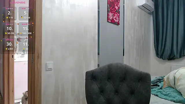 Stacy Davice online show from 11-28-25, 10:37